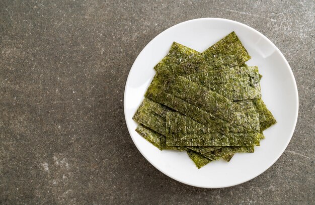 dried seaweed on plate