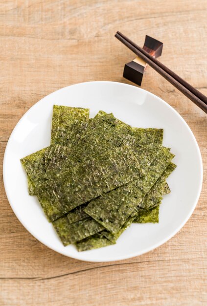 dried seaweed on plate