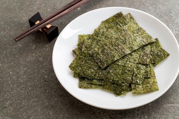 dried seaweed on plate