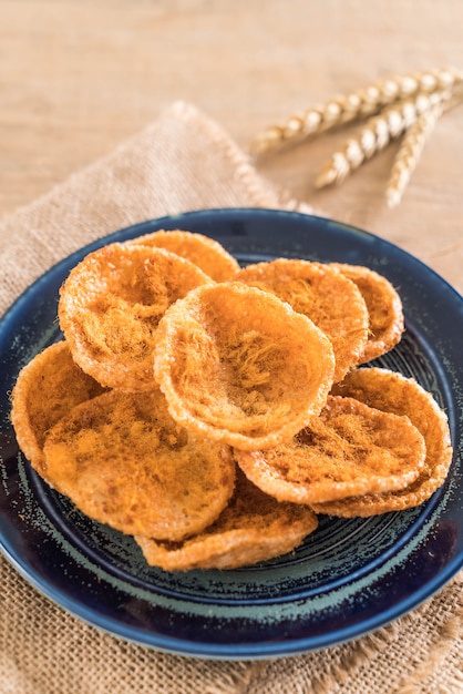 dried shredded pork on rice cracker