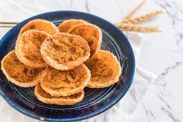 dried shredded pork on rice cracker