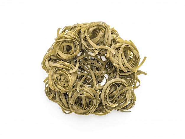 dried spinach fettuccine pasta