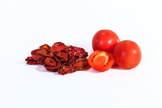 Foto pomodori secchi cotti per pomodori secchi, pomodori secchi con spezie per la cucina italiana