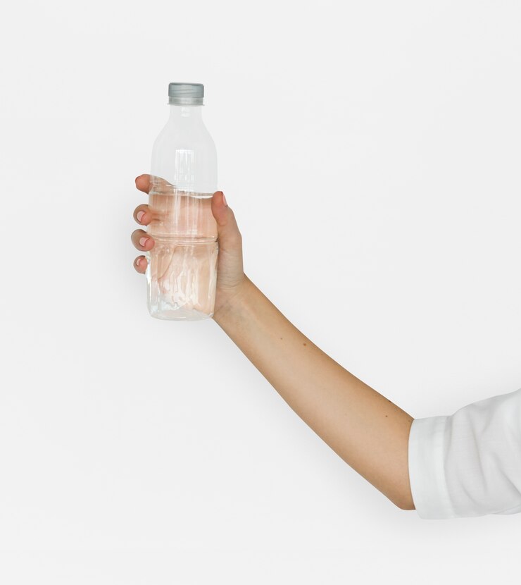 Photo drinking water bottle liquid refreshment aqua