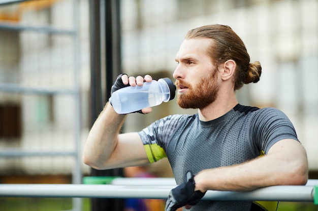 Drinking water to regain strength