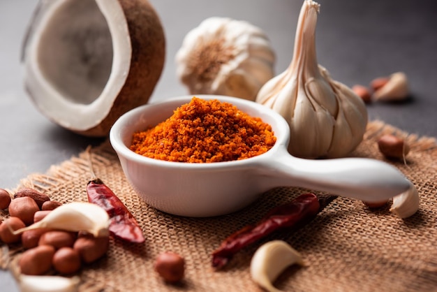 Droge knoflook chutney gemaakt van rode chilly en droge kokosnoot en lahsun die beroemd is in maharashtra
