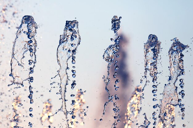 Foto gocce d'acqua della fontana