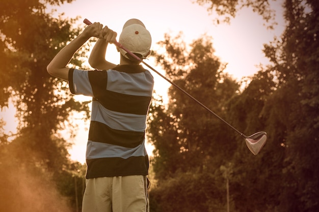 Druk op een zonnige dag op golf.