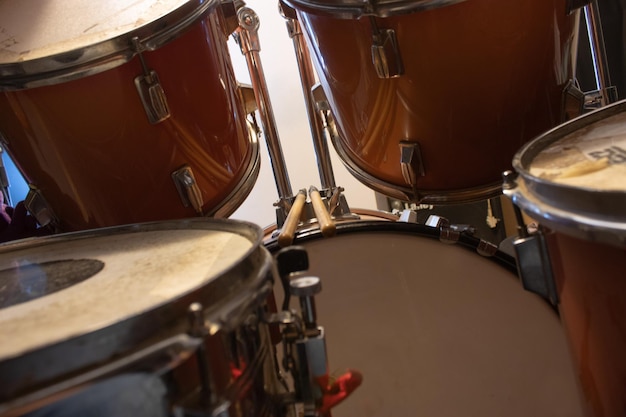 A drum kit with the word jazz on it