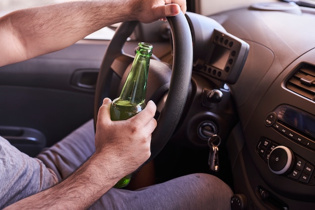 写真 飲酒運転。運転障害