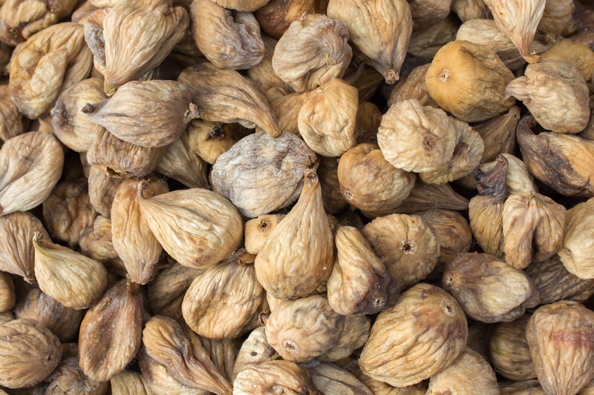 Premium Photo Dry fig fruit in the market