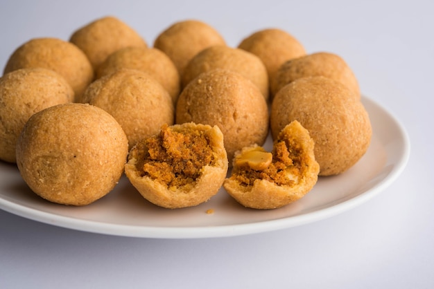 Dry fruit Kachori is small and round shape ball stuffed with masala and cashew etc, served with tomato ketchup and hot tea, Haldiram product