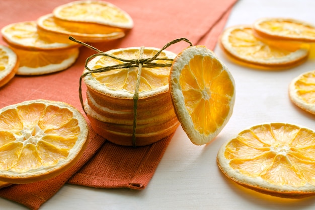 Dry orange slices