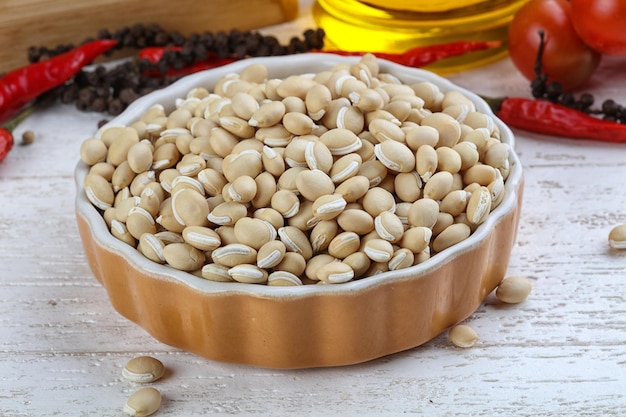 Dry white beans