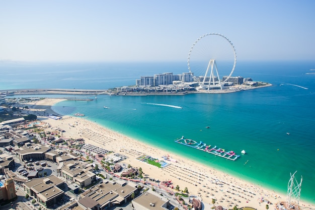 DUBAI, VERENIGDE ARABISCHE EMIRATEN. 25 DECEMBER 2020 Uitzicht op Blue Water Island, JBR