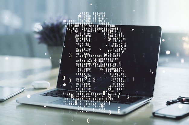 Dubbele blootstelling van creatief Bitcoin-symboolhologram met computer op achtergrond Mijnbouw en blockchain-concept