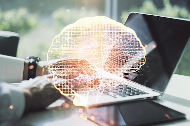 Dubbele blootstelling van creatief kunstmatige intelligentiesymbool met handen die op laptop op achtergrond typen Neurale netwerken en machine learning concept