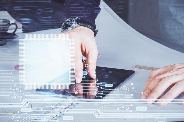 Dubbele blootstelling van de hand van de mens die een digitaal apparaat vasthoudt en gebruikt en een datathema tekent Technologieconcept