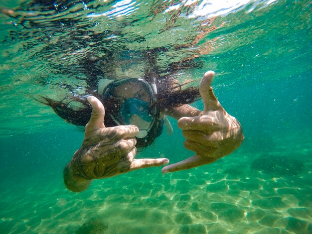 Photo duck swimming in sea