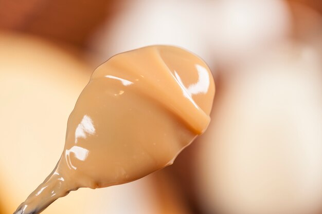 Dulce de leche,(Doce de leite) a sweet dessert made ​​from milk, made in Brazil and Argentina.