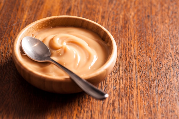 Dulce de leche, (doce de leite) un dolce a base di latte, prodotto in brasile e argentina.