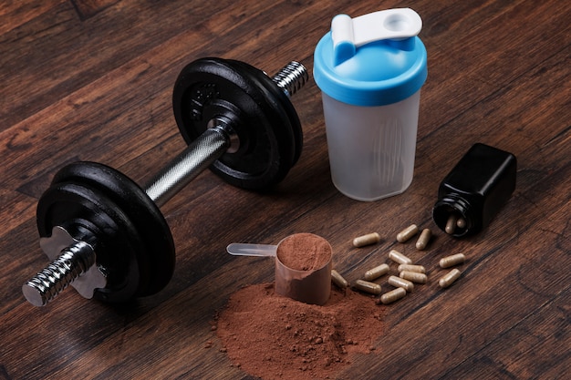 Photo dumbells and food supplements