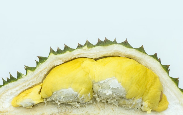 Durian geïsoleerd op witte achtergrond