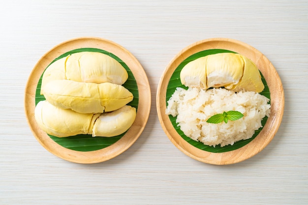 Durian sticky rice on plate