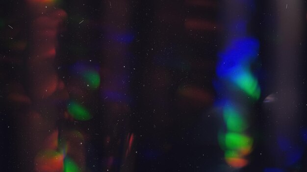 写真 ホログラフィック・レインボー・フレイヤー (holographic rainbow flares) は,活発な色彩で魅力的な質感を覆っている.