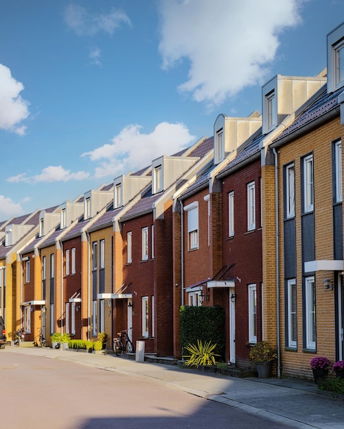 オランダの郊外の近代的な住宅