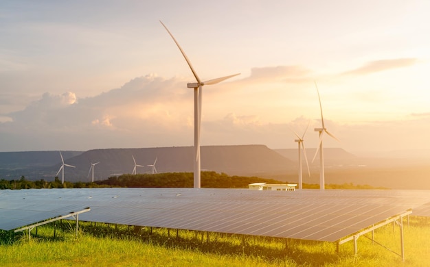 Duurzame energie Zonne- en windmolenpark Duurzame hulpbronnen Zonnewindenergie Hernieuwbaar