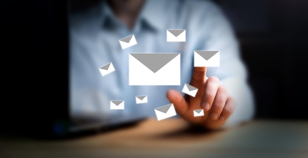 E-mail inbox online communicatie en e-mailmarketingconcept