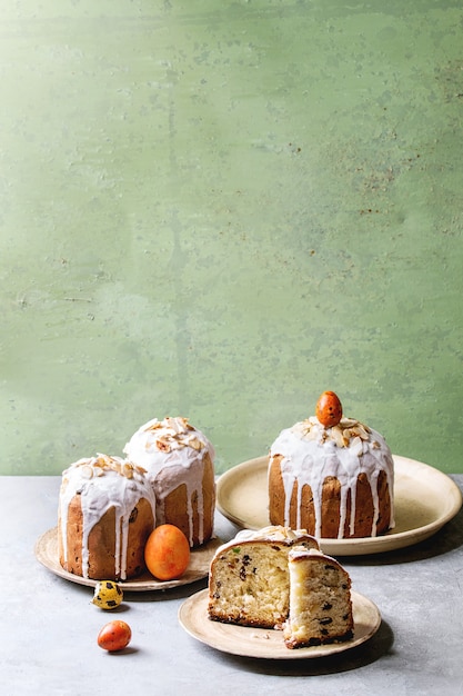 Torta di pasqua kulich