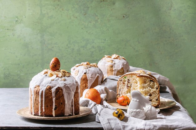 Torta di pasqua kulich