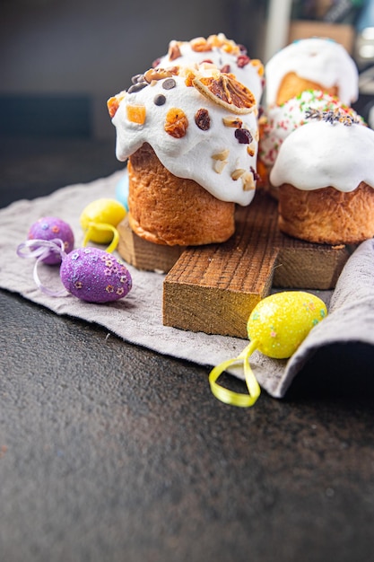 Easter cake sweet pastrie dessert Easter holiday treat meal food snack on the table copy space
