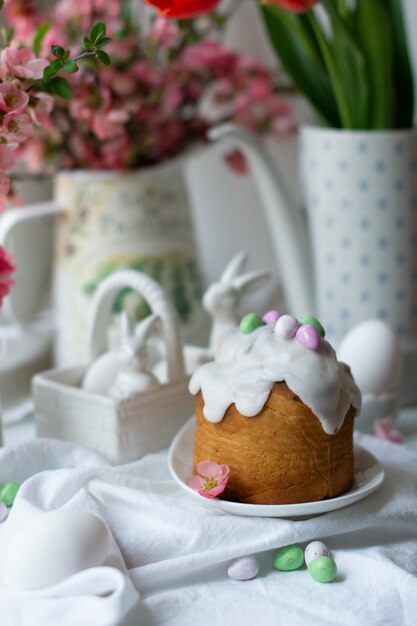 Easter cake with ceramic bunnies