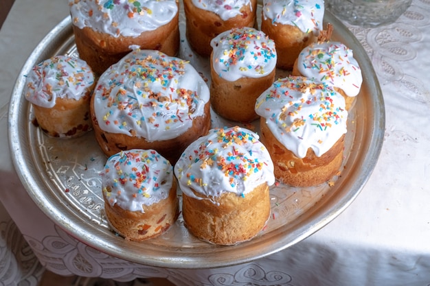 Easter cakes of different sizes for Easter