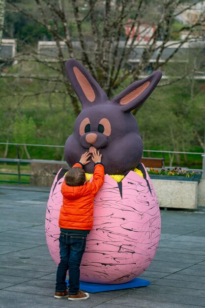 Photo easter decoration in the streets of portugal