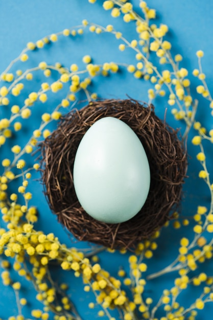 Easter egg with floral background