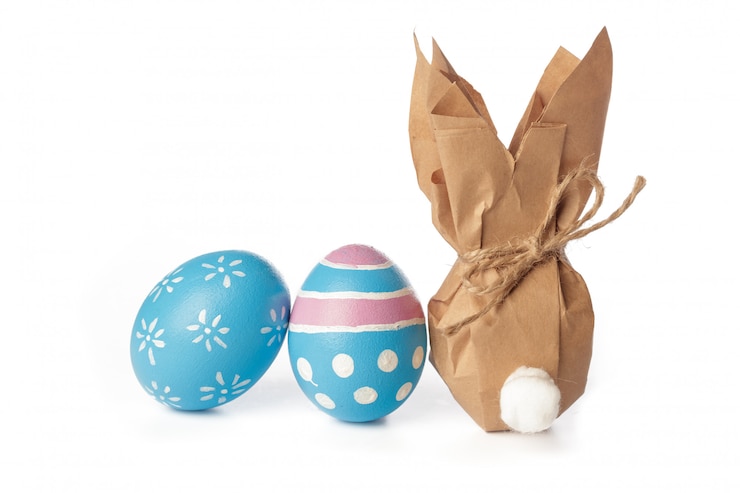 Photo easter eggs isolated on white