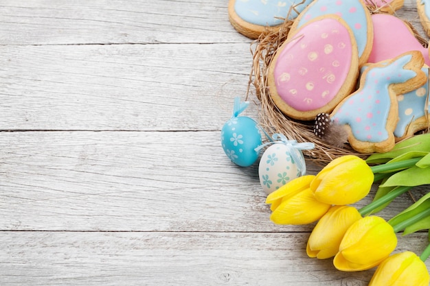 Easter gingerbread cookies and eggs