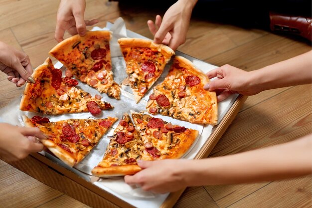 Eating Pizza Group Of Friends Sharing Pizza Fast Food