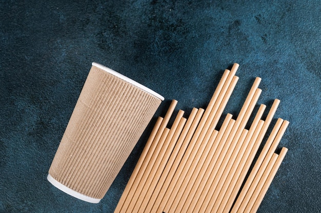 Eco friendly reusable straw with paper cup paper cocktail tubes\
kraft paper straw for drinking coffee or tea disposable cocktail\
tube zero waste concept