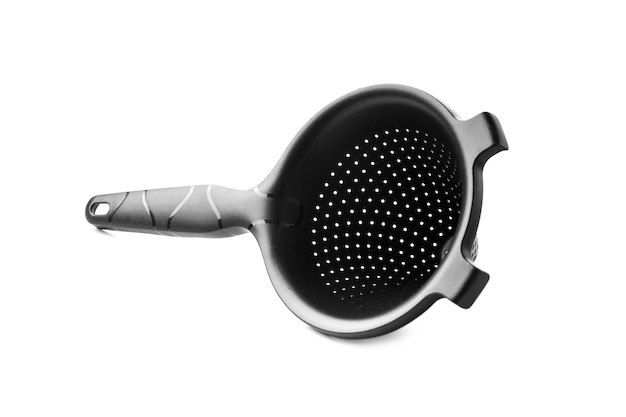 Setaccio nero in plastica ecologica isolato su sfondo bianco utensili da  cucina utensile da cucina