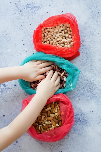 Foto sacchetti eco riutilizzabili con cibo