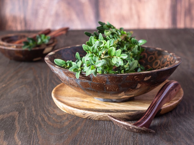 Foto eco-vriendelijk servies van natuurlijke materialen