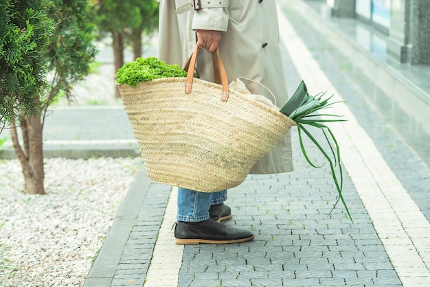 Eco zero waste shopping in the city