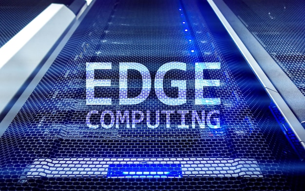 現代のサーバールームの背景にEDGEコンピューティングインターネットと現代技術の概念