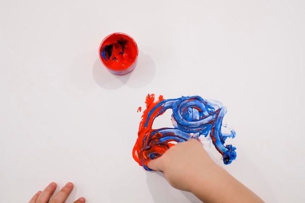 Education activities children and toddlers with Finger Paints LEARN COLORS Finger painting spills and paintrelated accidents Kids learn through touch and this sensory way of painting