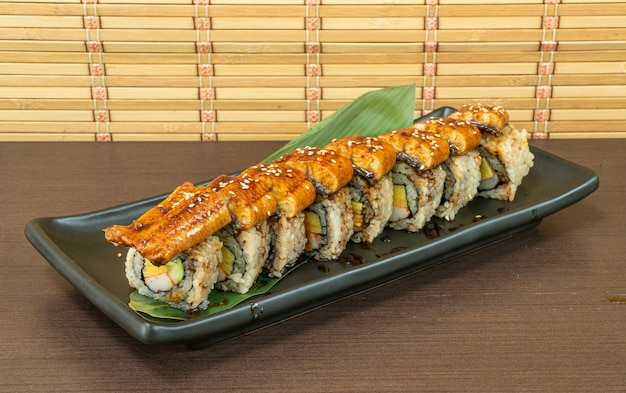 eel sushi roll, japanese food